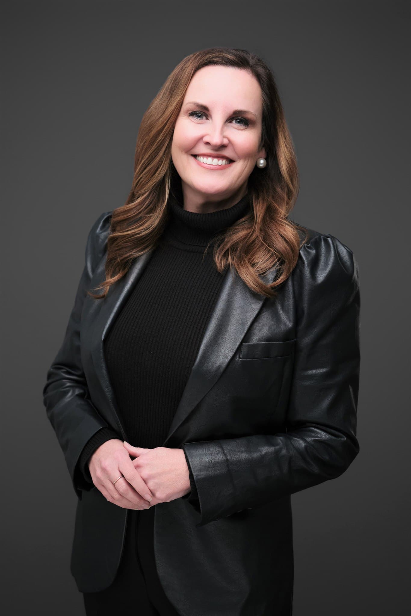 Professional LinkedIn headshot of Kara Miller by Henry David Photography