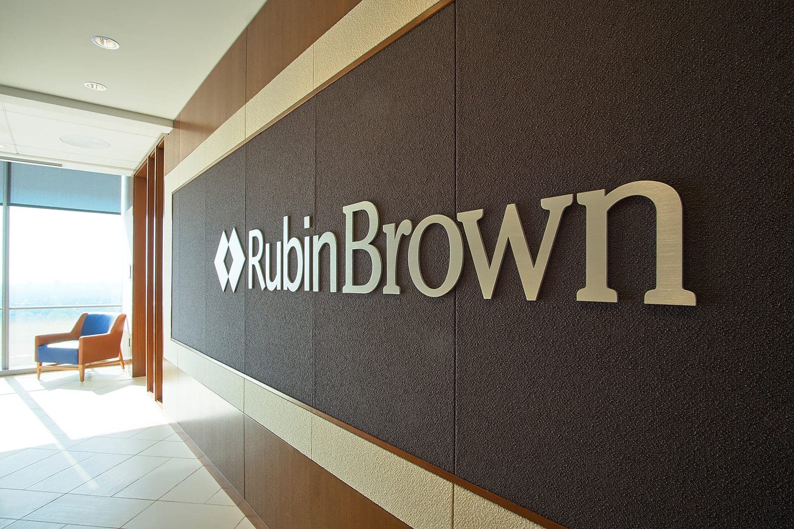 RubinBrown branded hallway signage in the Centene Building office by Henry David Photography